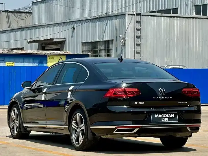 Magotan 2020 380TSI DSG Luxury Model 9