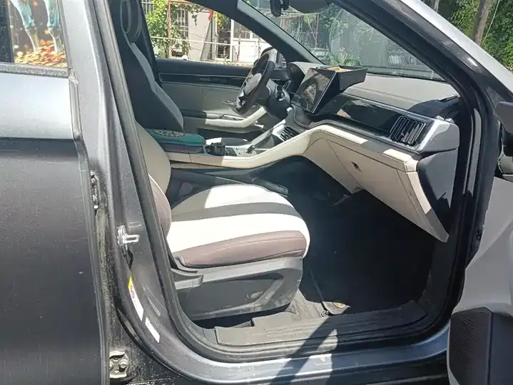 Song PLUS New Energy 2025 EV Smart Driving Edition 520km Luxury Model 8