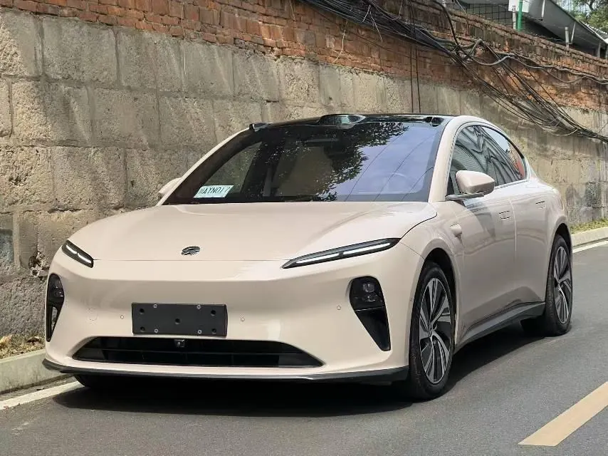 NIO 2022 ET5 75kWh automatic gear - View 1
