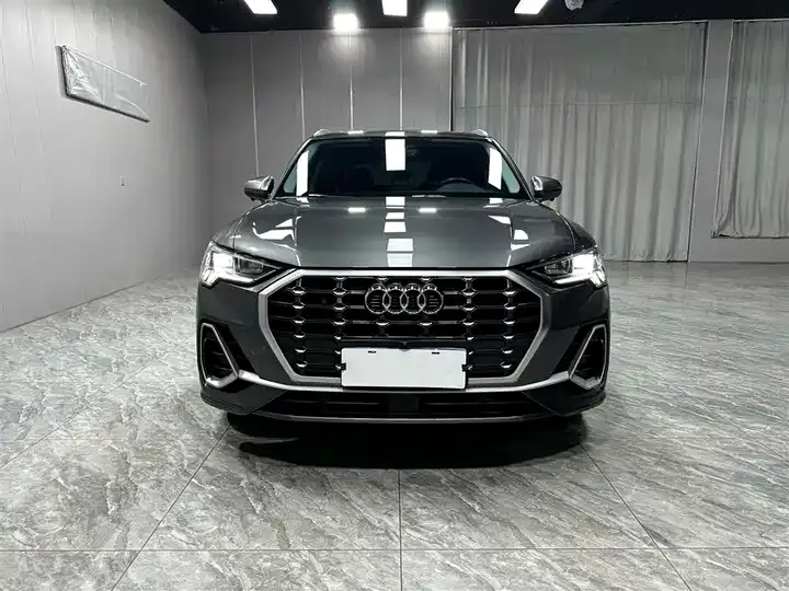 Audi Q3 2022 35 TFSI Fashion Dynamic 4