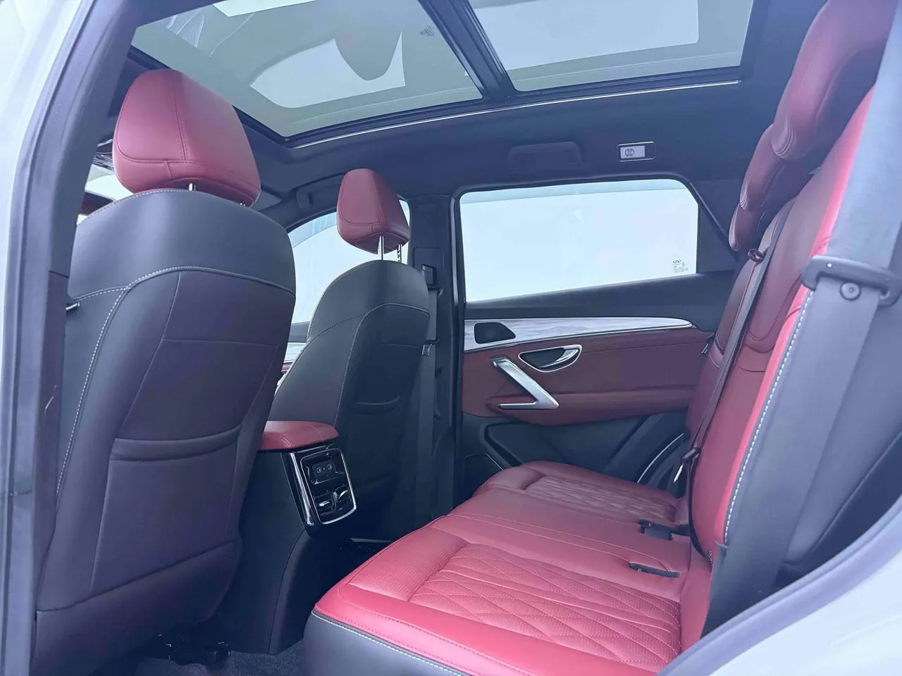 Jetour 2023 X70 PLUS 1.5T Brave PLUS7 Automatic Gear 9