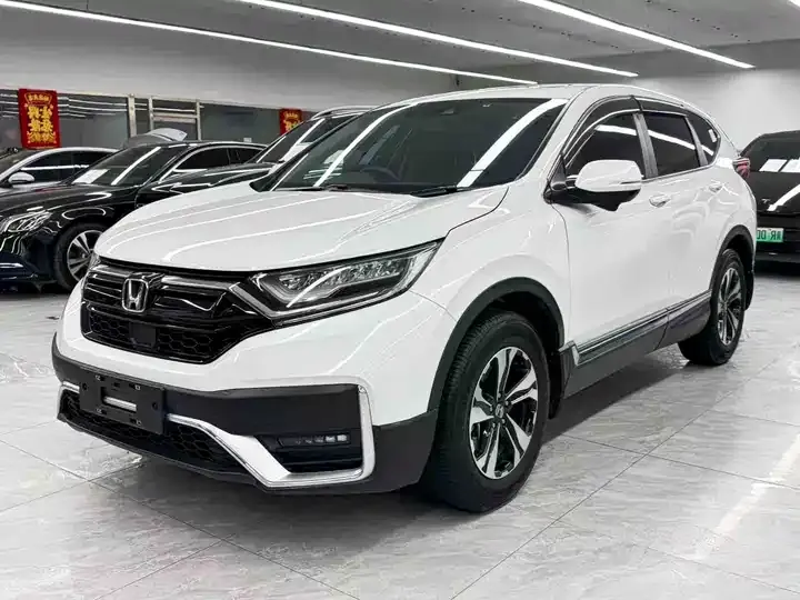 Honda CR-V 2021 240TURBO CVT Two-Drive Fashion Edition - View 1