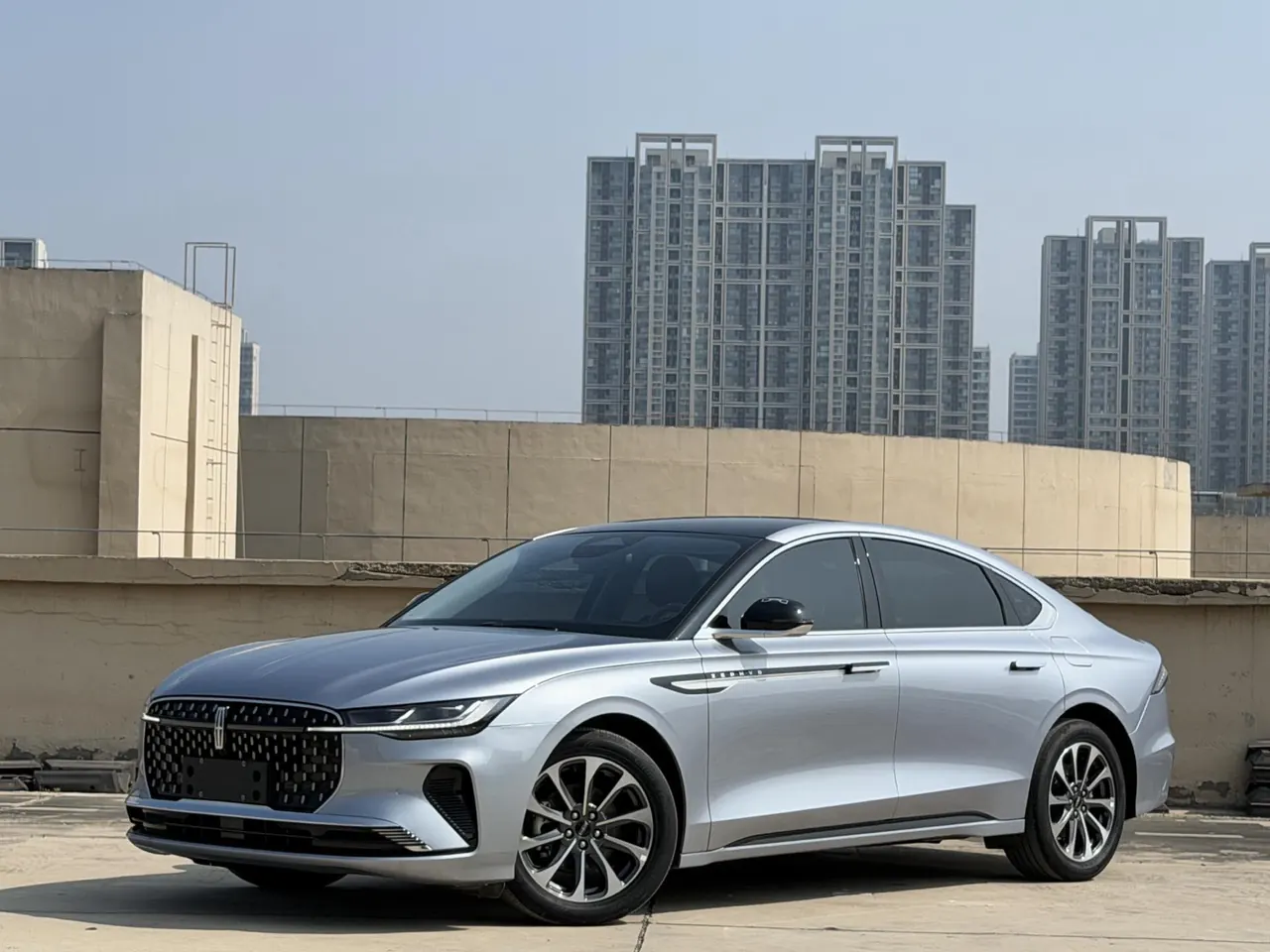 Открыть галерею: Lincoln 2022 Lincoln Z 2.0T I Cool Premium Edition Automatic Gear