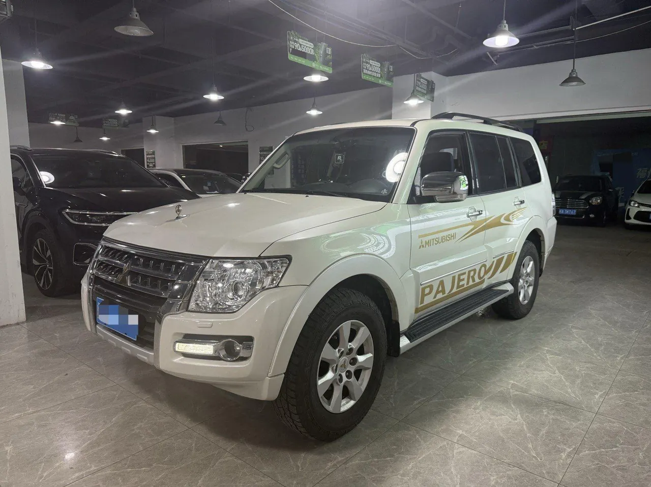 Open image lightbox: Mitsubishi Pajero (Imported) 2020 Pajero 3.0 Premium Off-Road Automatic Gear