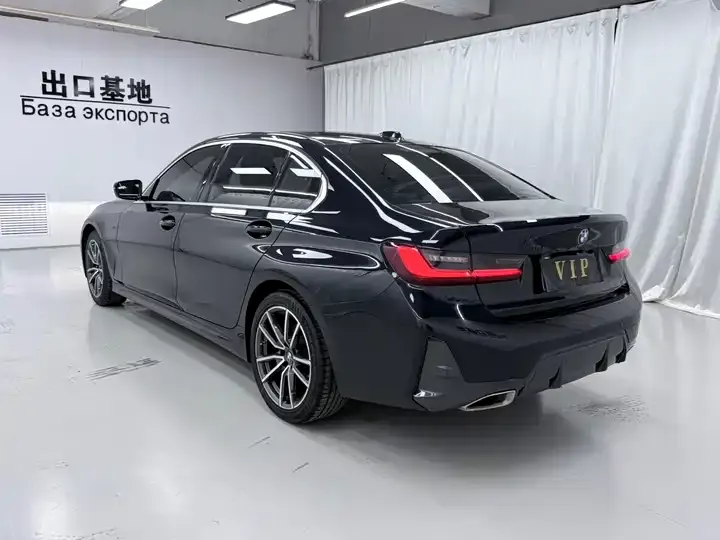 BMW 3 Series 2023 model 320Li M Sport Package 4
