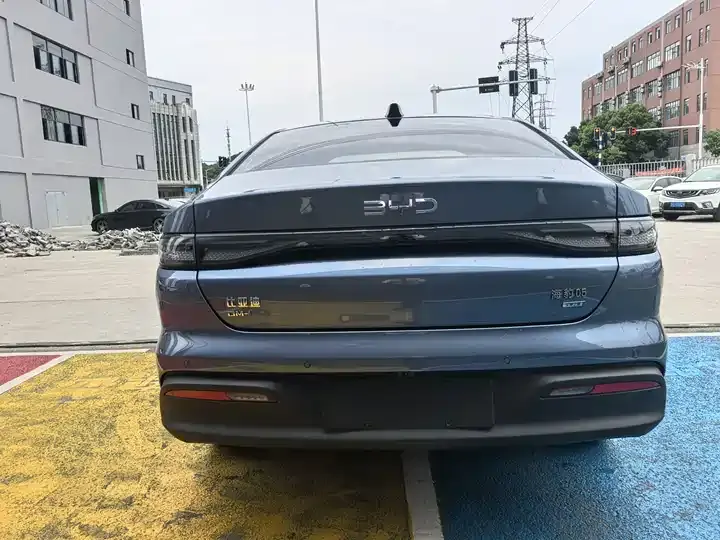 Seal 05 DM-i 2025 Model, DM-i Intelligent Driving Version, 120km Flagship Trim 11