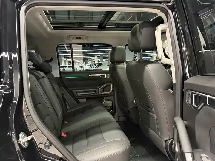 Jetour Traveler 2024 2.0T 4-wheel Drive Through PRO Entertainment Edition 11