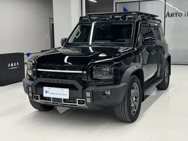 Jetour Traveler 2024 2.0T 4-wheel Drive Through PRO Entertainment Edition 2
