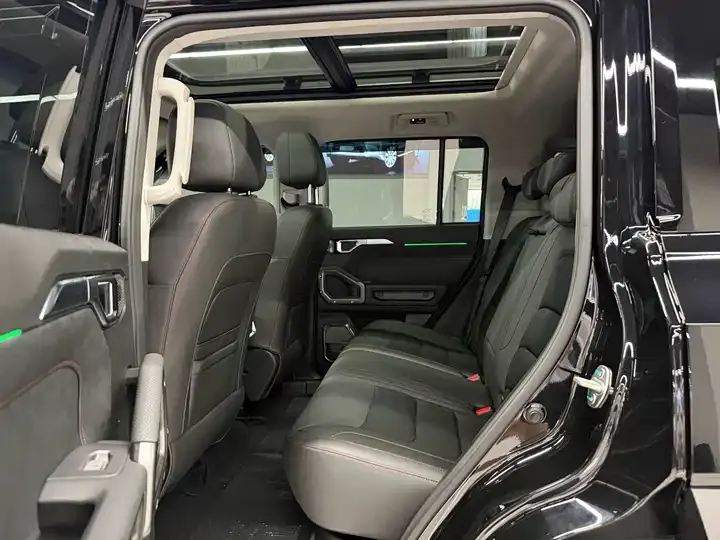 Jetour Traveler 2024 2.0T 4-wheel Drive Through PRO Entertainment Edition 9