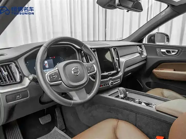 Volvo XC60 2025 B5 4-wheel-drive Zhiyi Deluxe Edition 12
