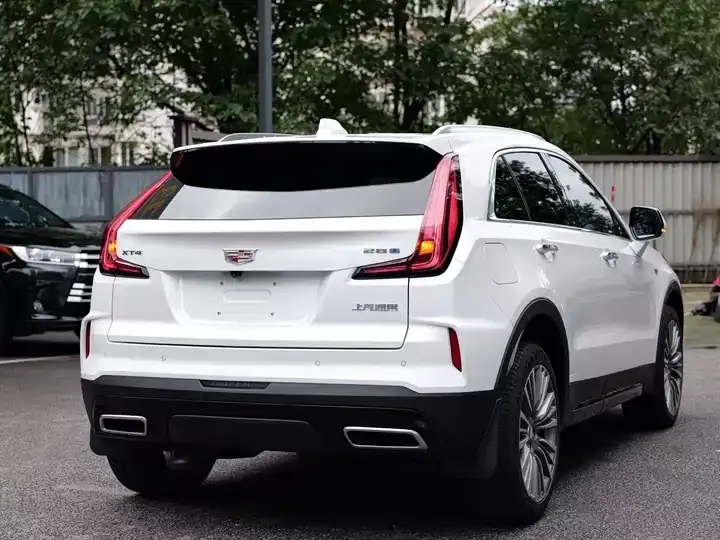 Cadillac XT4 2024 model facelift 28T two-wheel drive distinguished model 12