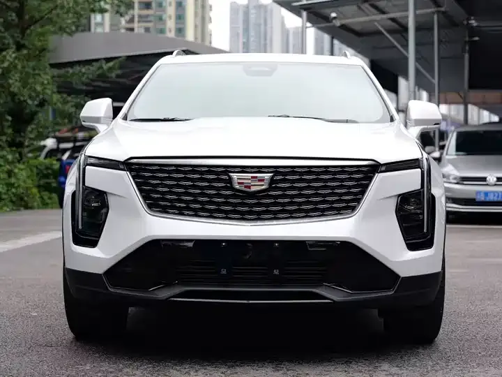 Cadillac XT4 2024 model facelift 28T two-wheel drive distinguished model 2