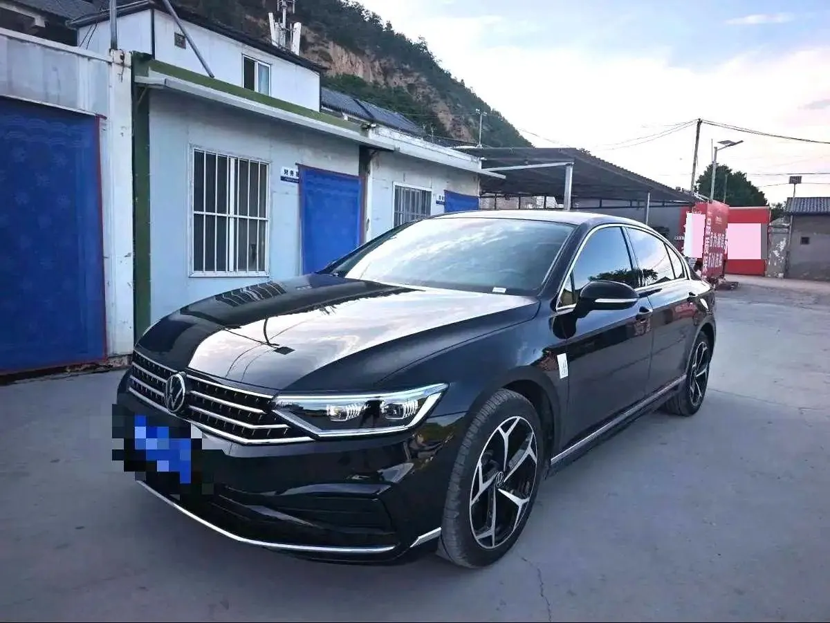 Volkswagen 2026 Magotan 1.4TSI 280TSI 30 Million Vehicles Selected Luxury Automatic - View 1