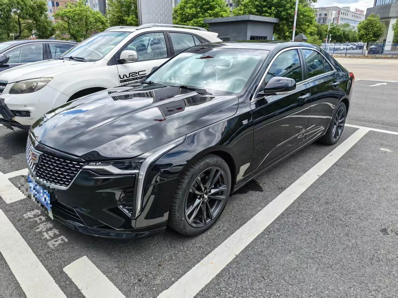 Cadillac 2022 CT4 2.0T 28T luxury automatic gear - View 1