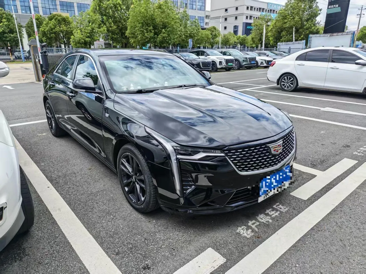 Cadillac 2022 CT4 2.0T 28T luxury automatic gear 3