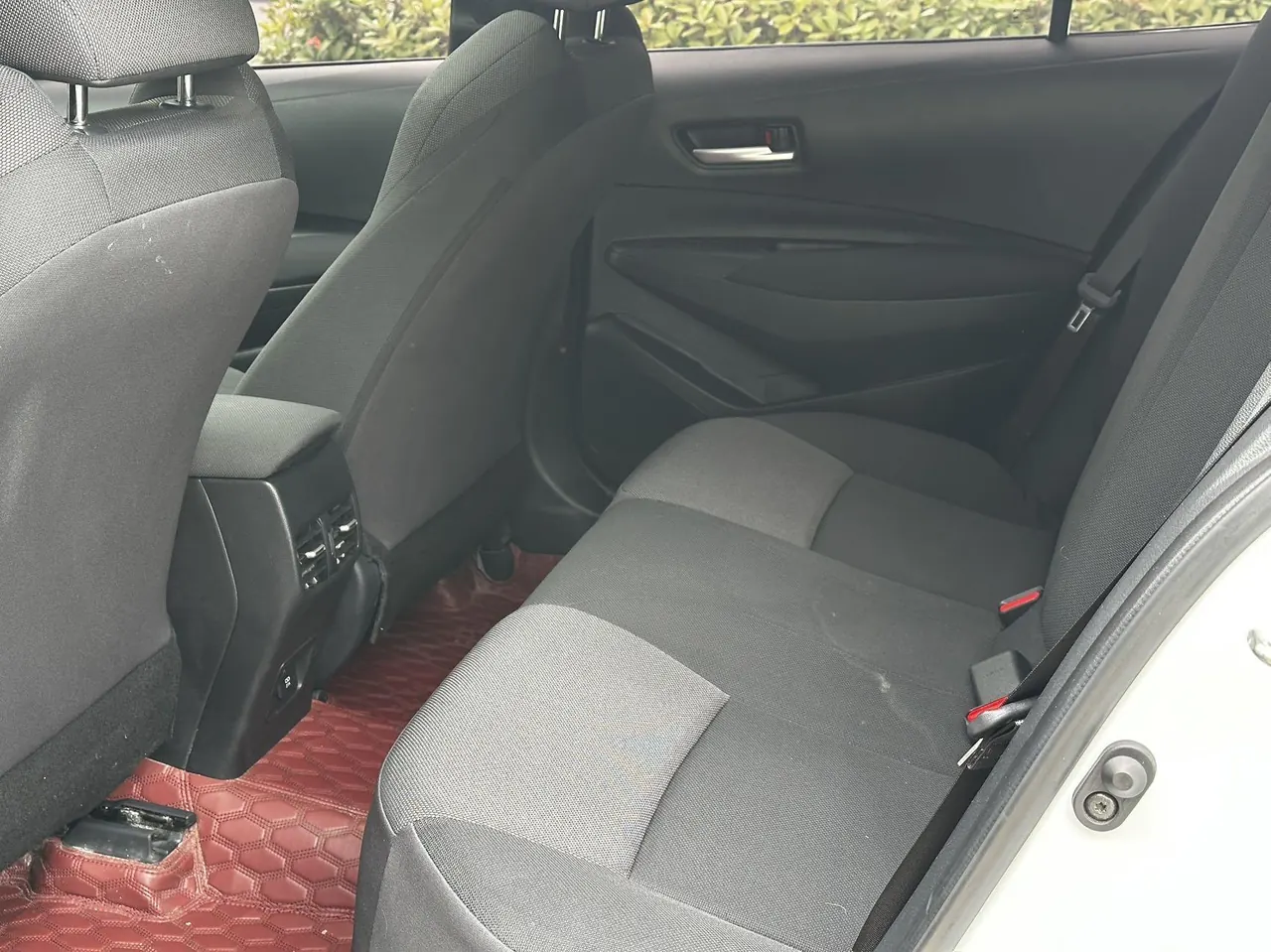Toyota 2022 Lei Ling 1.2T Stepless 185T Deluxe Automatic Gear 4
