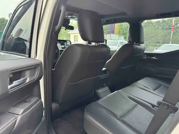 Prado 2024 2.4T all-round TX version 5 7