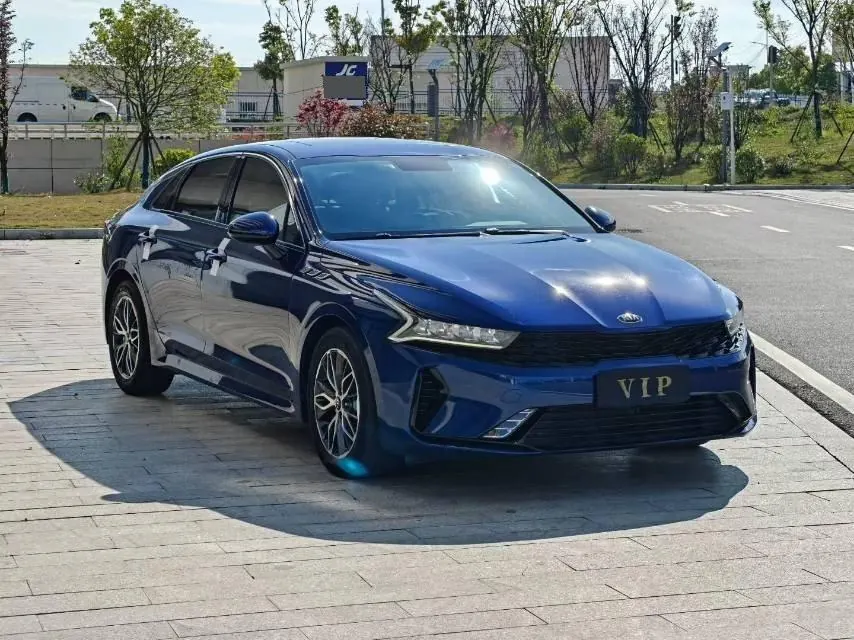 Kia 2020 K5 Keku 1.5T 270T CVVD Fashion Edition Automatic Gear 3