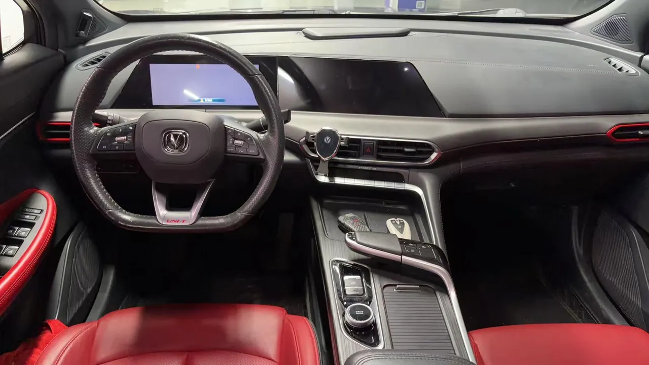 ChangAn 2020 UNI-T 1.5T honorable automatic gear 5