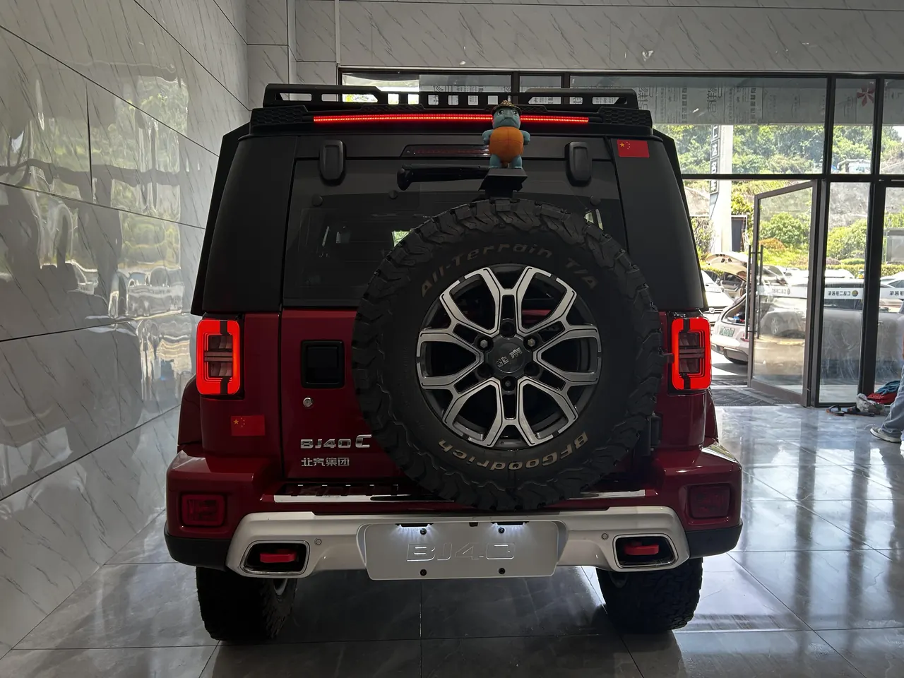 Beijing 2020 BJ40 2.0T 4-wheel drive city hunter version chivalrous automatic gear 7