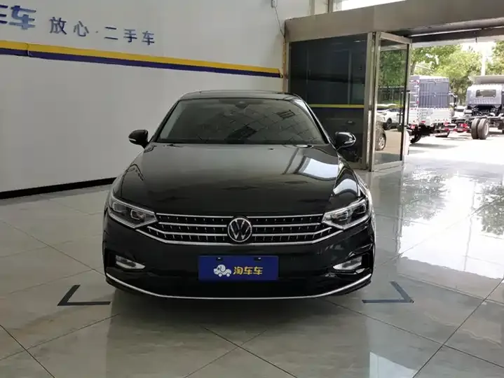 Magotan 2025 330TSI DSG Luxury 2