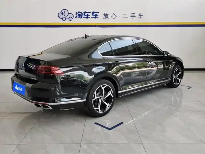 Magotan 2025 330TSI DSG Luxury 3