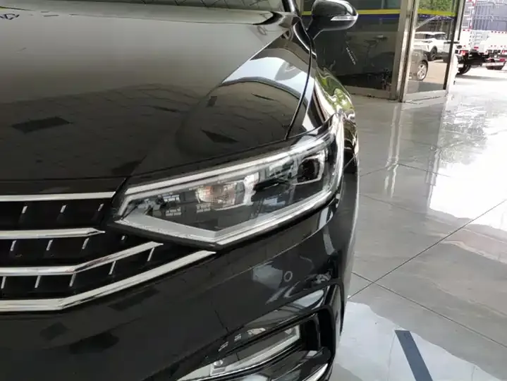 Magotan 2025 330TSI DSG Luxury 5
