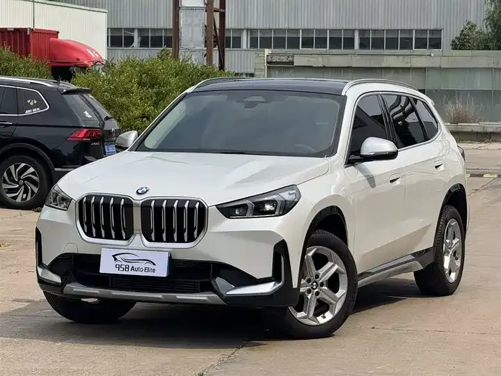 BMW X1 2023 sDrive20Li X Design Set - View 1