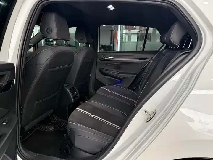 Golf 2021 280TSI DSG R-Line 8