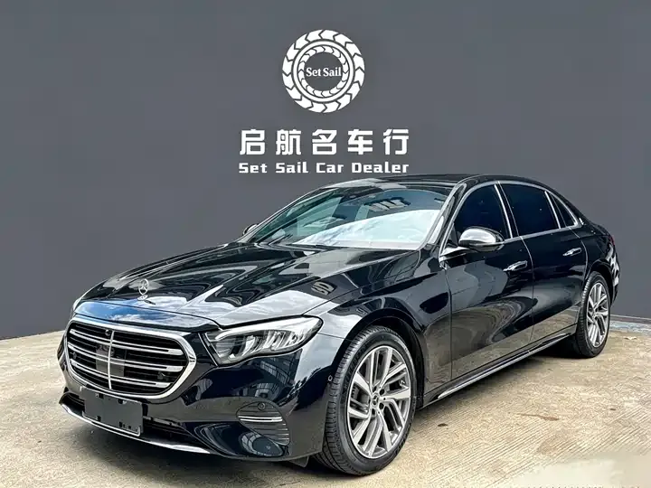 Mercedes Benz E-Class 2025 to E 300 L Fashion - View 1
