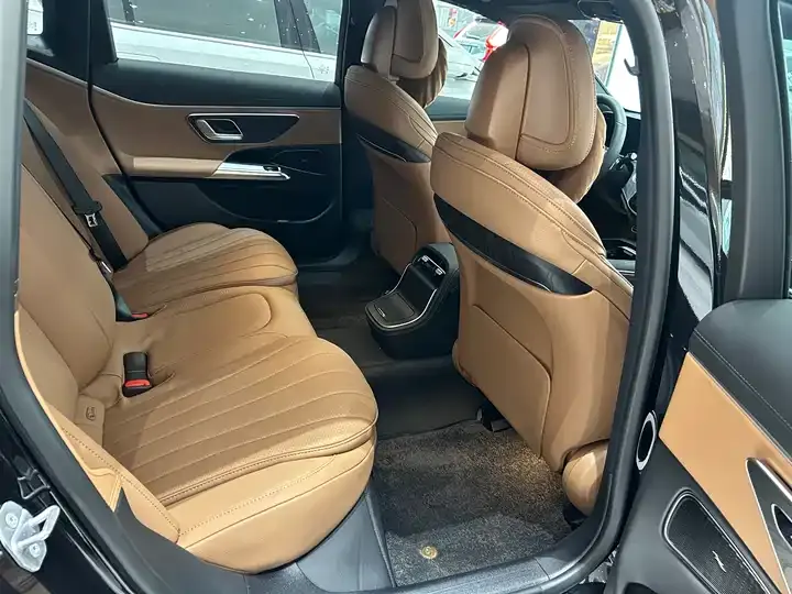 Mercedes Benz E-Class 2025 to E 300 L Fashion 8