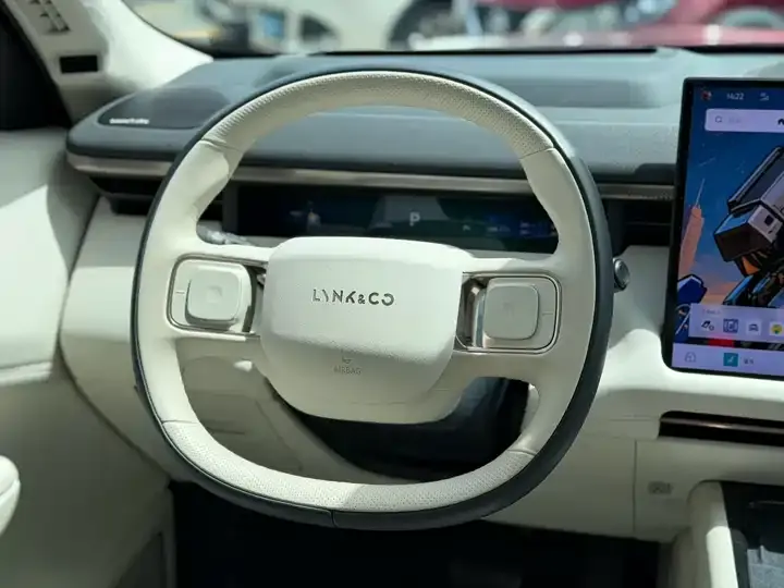LYNK&amp;CO 900 2025 2.0T Ultra 6 11