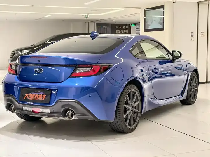 Subaru BRZ 2022 2.4L Manual Edition 3