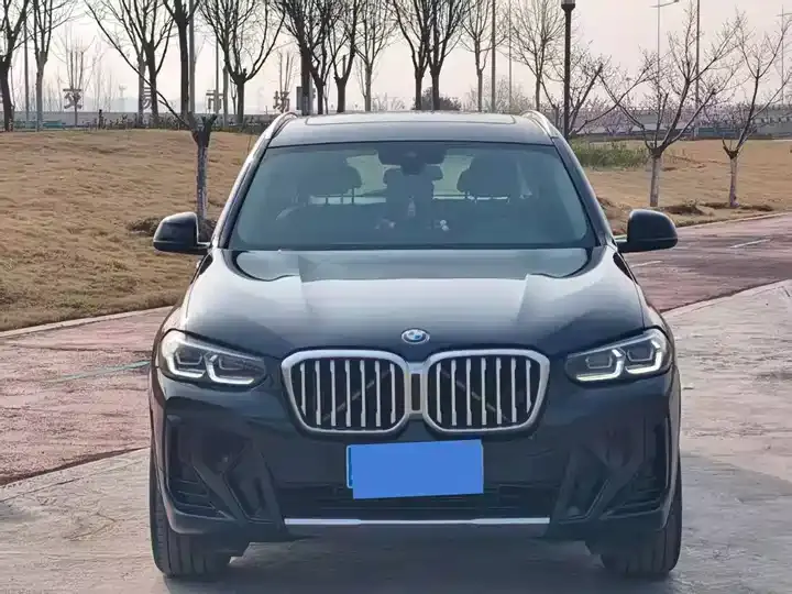 BMW X3 2022 xDrive25i M sports suit 2