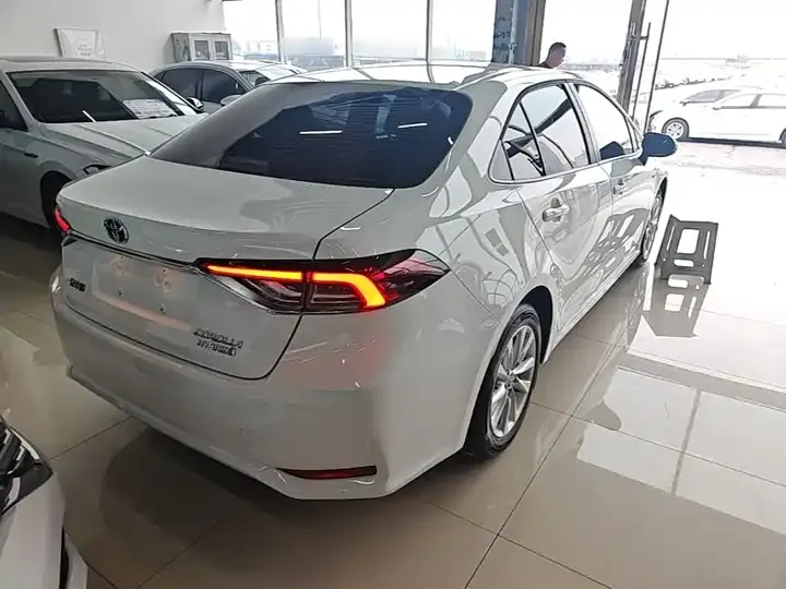 Corolla 2023 1.8L Intelligent Electric Mixed Double Qing Elite Edition 7
