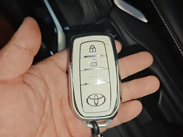 Corolla 2023 1.8L Intelligent Electric Mixed Double Qing Elite Edition 9