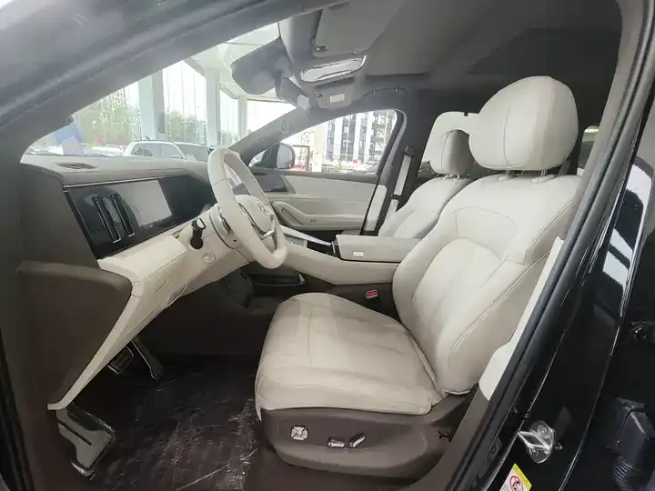 Denza N8L 2025 flagship 9