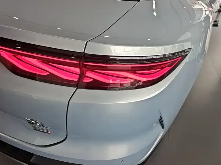 Han L 2025 EV four-wheel drive laser Radar flagship 8