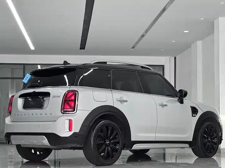 MINI COUNTRYMAN 2021 1.5T COOPER ALL4 Connoisseur 10