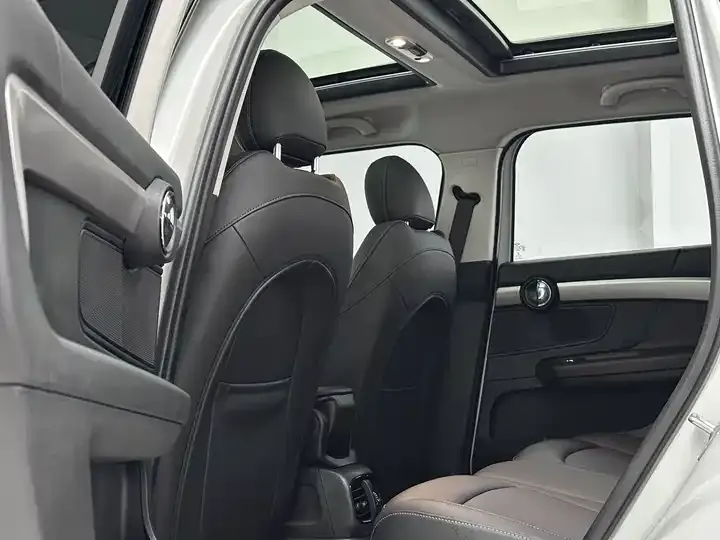 MINI COUNTRYMAN 2021 1.5T COOPER ALL4 Connoisseur 11