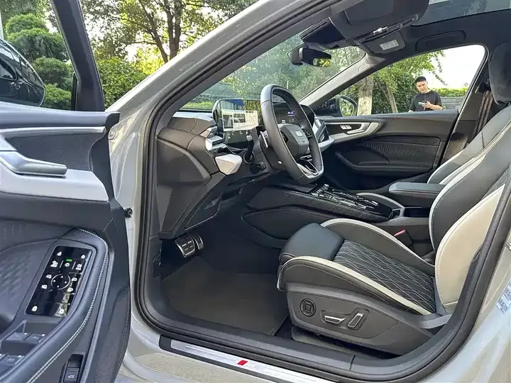 Audi A5L 2026 2.0T Sport Plus 4