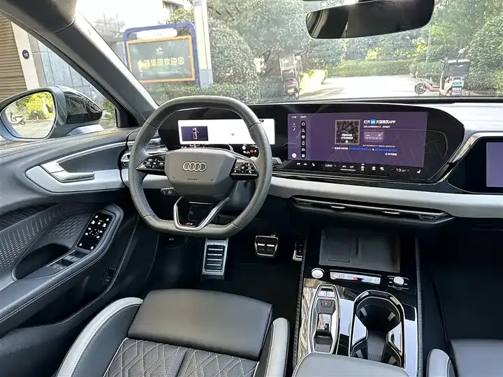 Audi A5L 2026 2.0T Sport Plus 6