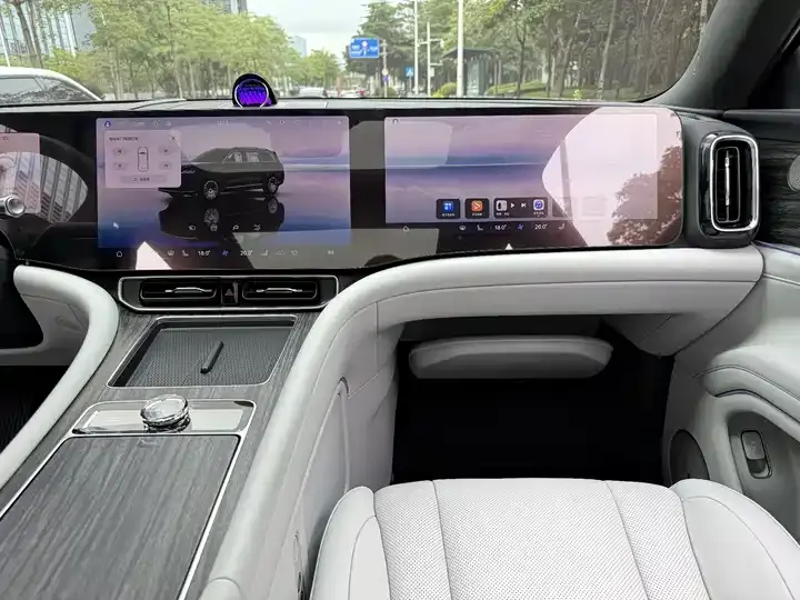 AITO M9 2025 extended-range Ultra 52kWh 6-seat version (192-line laser Radar) 11