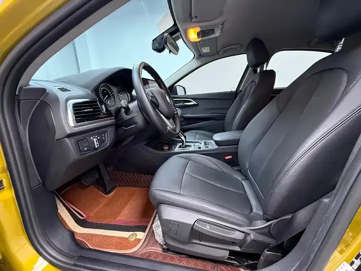 BMW 1 Series 2022 120i M Sports Edition 6