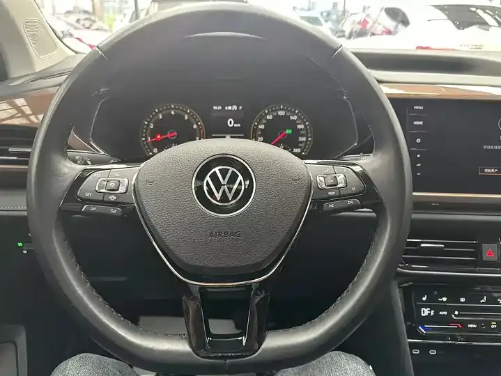 Tuyue 2021 280TSI Front-Wheel-Drive Luxury PLUS Edition 5