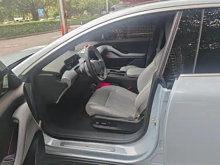 NIO ET5T 2024 75kWh Touring 9