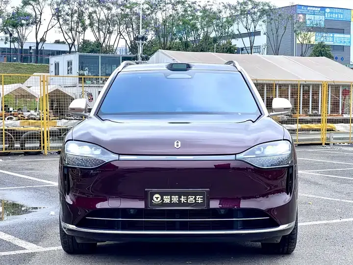 AITO M9 2025 extended-range Ultra 52kWh 6-seat version (192-line laser Radar) 2