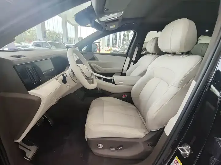 Denza N8L 2025 flagship 9