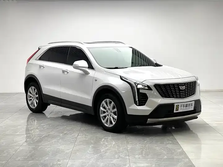 Cadillac XT4 2022 28T Two-Drive Fashion Type 3