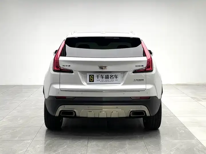Cadillac XT4 2022 28T Two-Drive Fashion Type 5